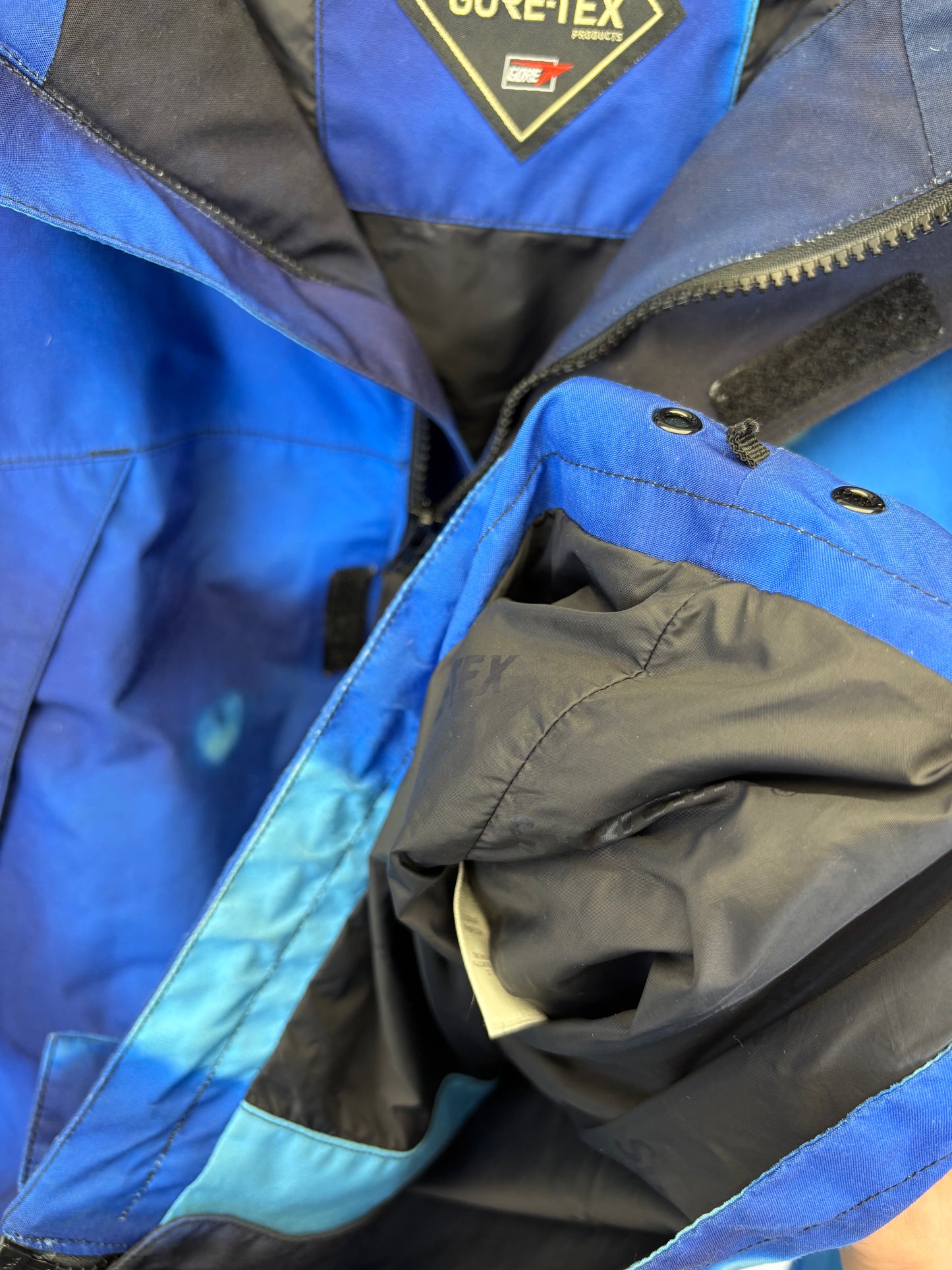 Supreme Nas DMX Belly GORETEX Shell Jacket (2021)